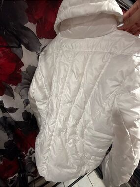 Guess Glossy White Quilted High-Collar Puffer